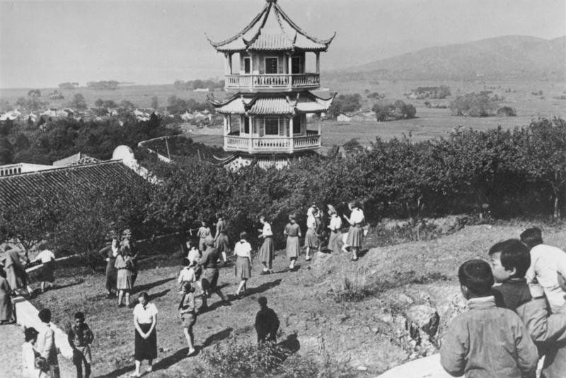 Busqueda de huevos de Pascua en Wuxi. Jiangsu en 1934